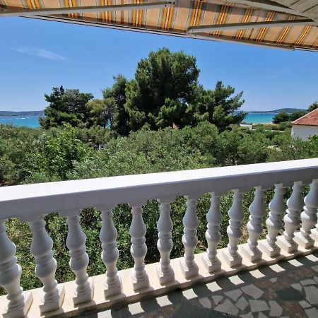 Apartman Lugovic Šibenik Exteriör bild
