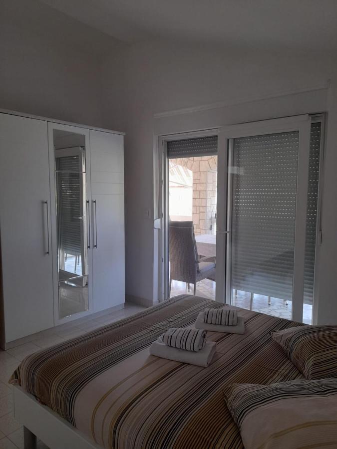 Apartman Lugovic Šibenik Exteriör bild