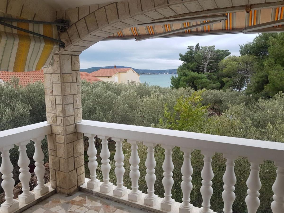 Apartman Lugovic Šibenik Exteriör bild