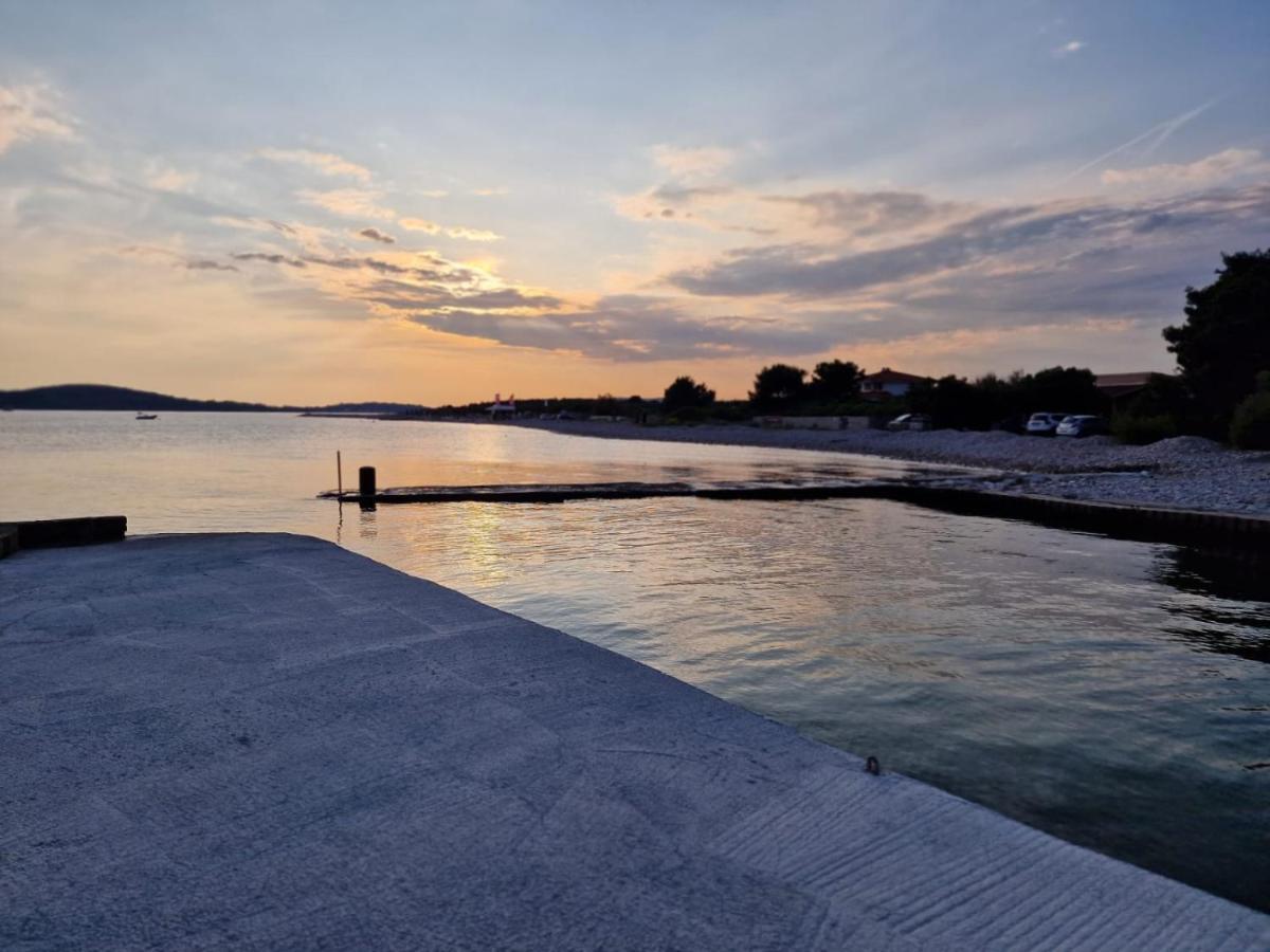 Apartman Lugovic Šibenik Exteriör bild