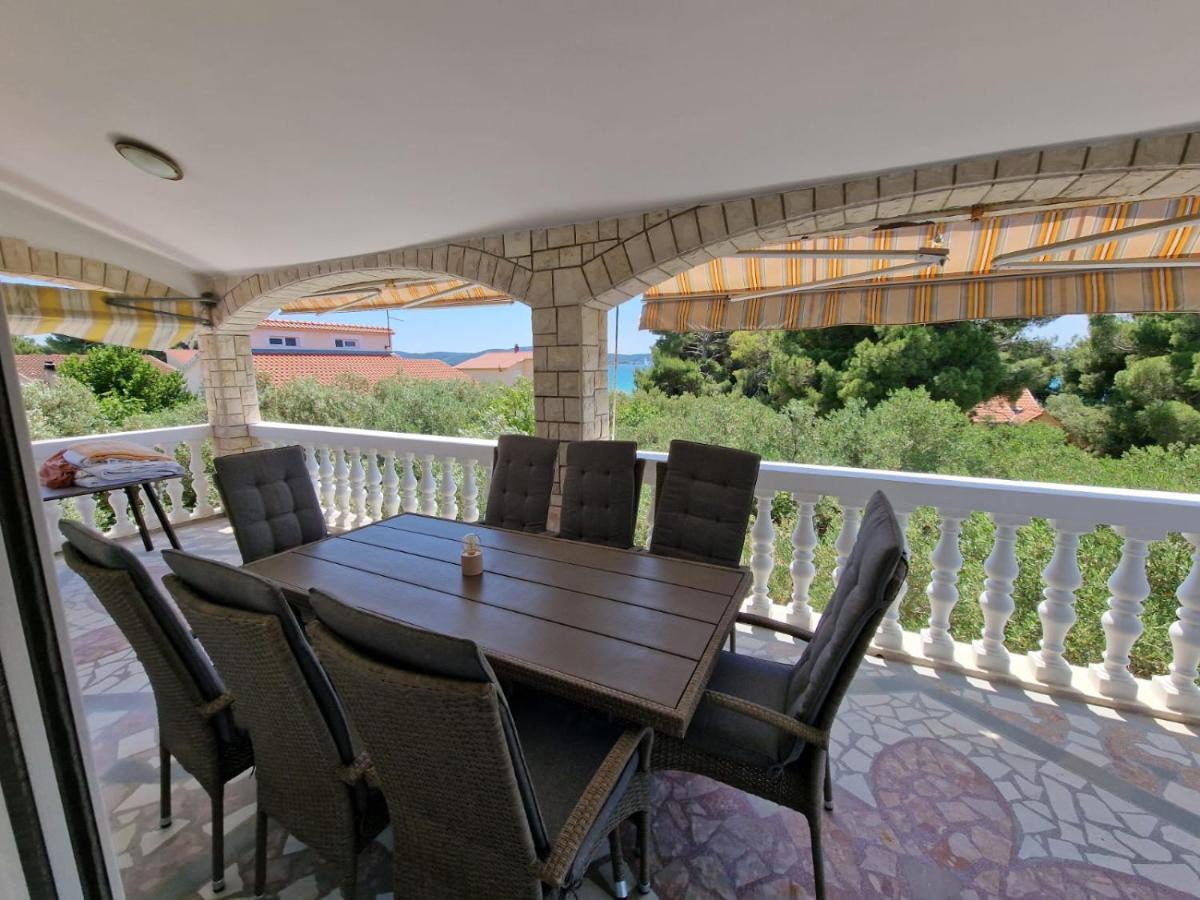 Apartman Lugovic Šibenik Exteriör bild